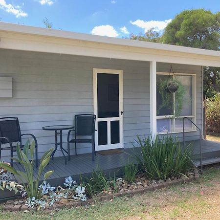 Waterfall Cottage Rosebud Exterior foto